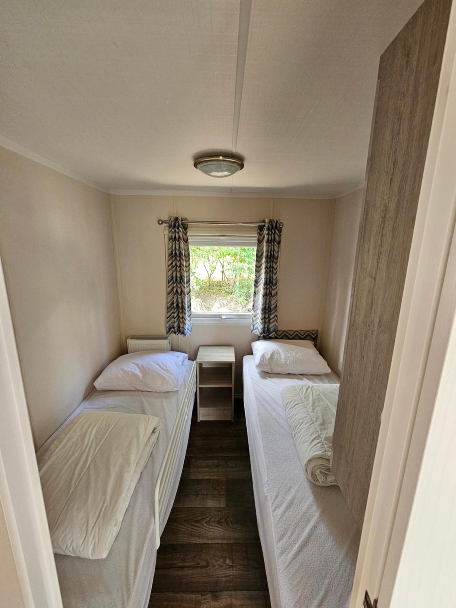 Luxe 4 Persoons Chalet Op 5 Sterren Camping Raalte Zewnętrze zdjęcie